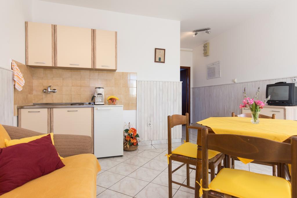 Apartment Milka 克尔克 外观 照片